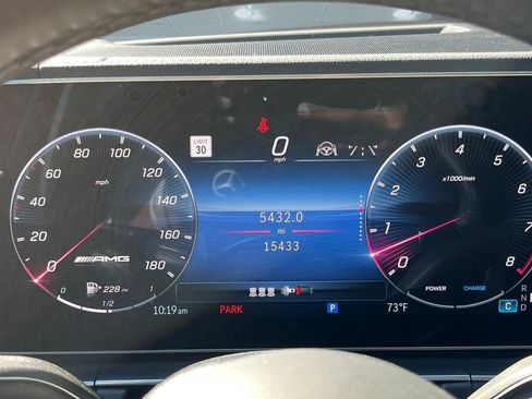 Used 2024 Mercedes-Benz GLE 53 AMG 4MATIC Coupe image 8