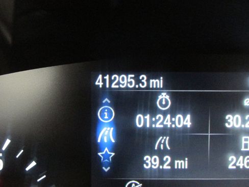 Certified 2021 Ford Escape SE w/ SE Sport Appearance Package image 31