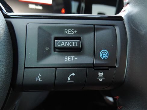Certified 2025 Nissan Kicks SR w/ Illumination Package AWD/4WD image 28