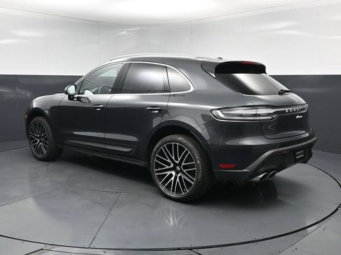 Used 2025 Porsche Macan AWD/4WD image 3