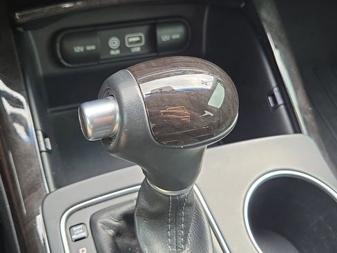 Certified 2018 Kia Sorento EX image 22