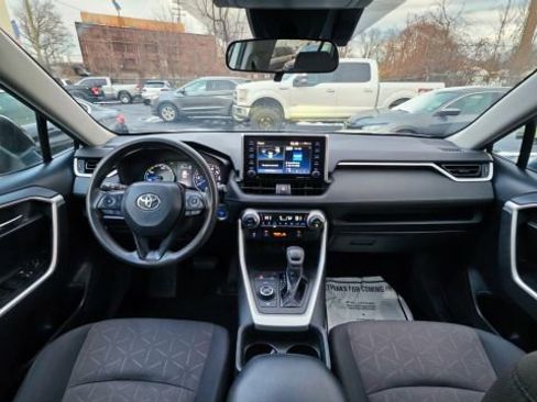 Used 2019 Toyota RAV4 XLE w/ Convenience Package image 15