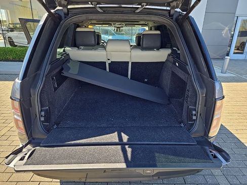 Used 2020 Land Rover Range Rover HSE image 18