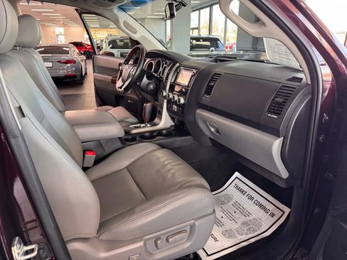Used 2014 Toyota Sequoia Platinum image 12