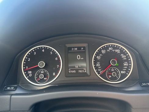 Used 2017 Volkswagen Tiguan Limited image 13