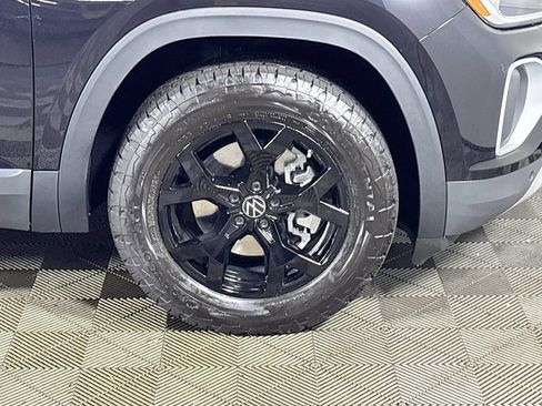 New 2026 Volkswagen Atlas Peak Edition AWD/4WD image 23
