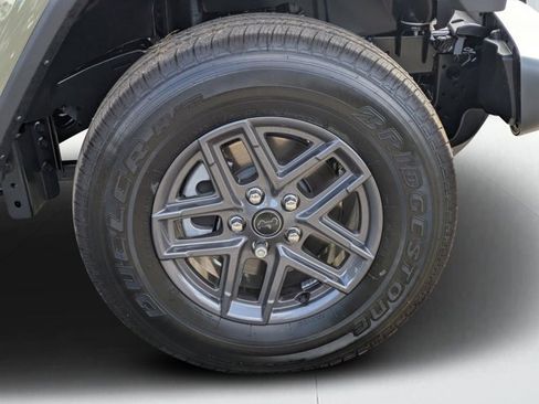 New 2026 Jeep Gladiator Sport image 9