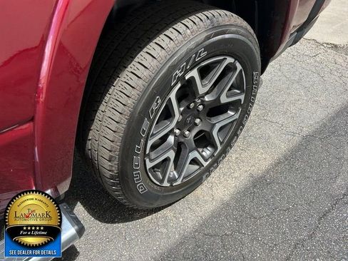 Used 2025 RAM 1500 Laramie w/ Sport Appearance Package image 21