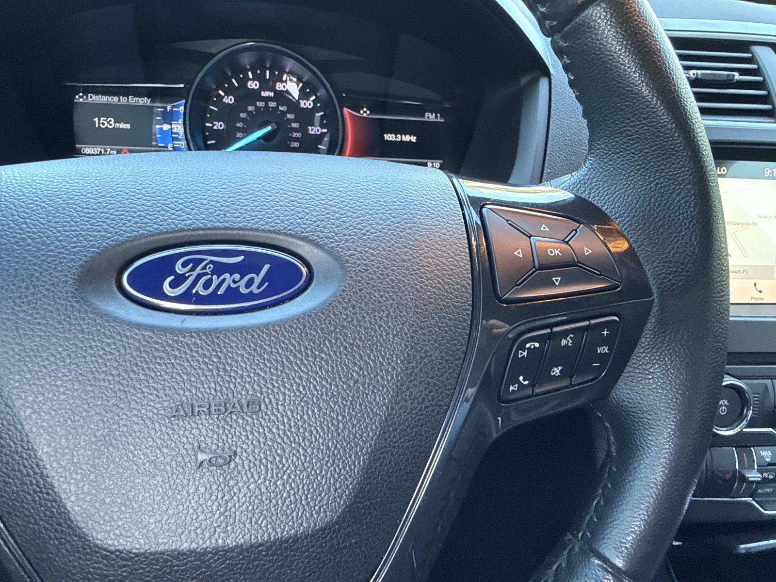 Used 2018 Ford Explorer XLT w/ Equipment Group 202A AWD/4WD image 17