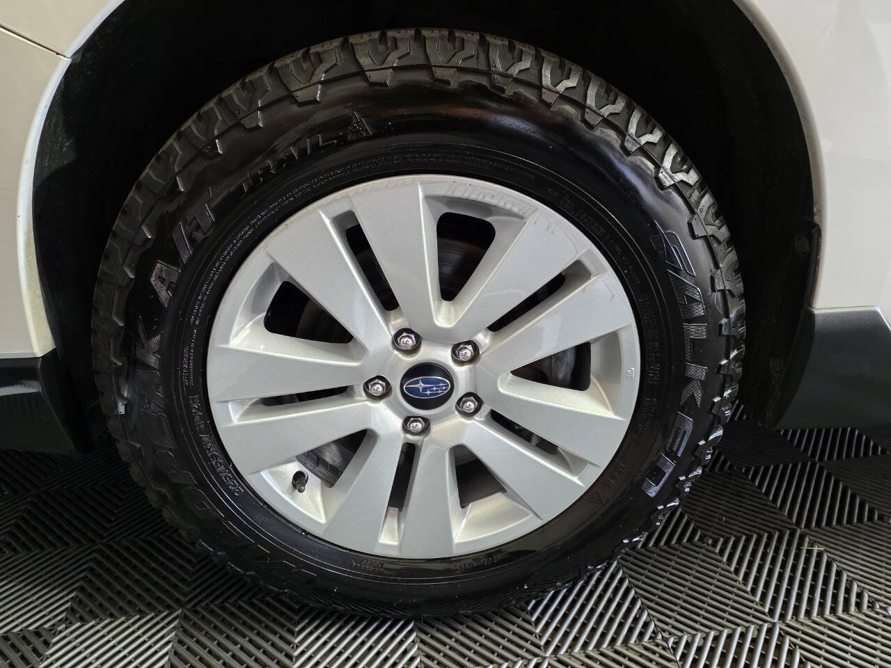 Used 2019 Subaru Outback 2.5i Premium AWD/4WD image 31