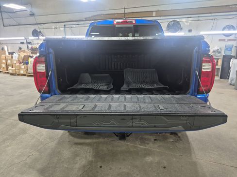 Used 2023 GMC Canyon AT4 w/ AT4 Premium Package image 28