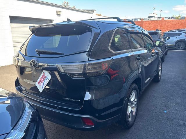 Used 2016 Toyota Highlander Limited Platinum AWD/4WD image 8