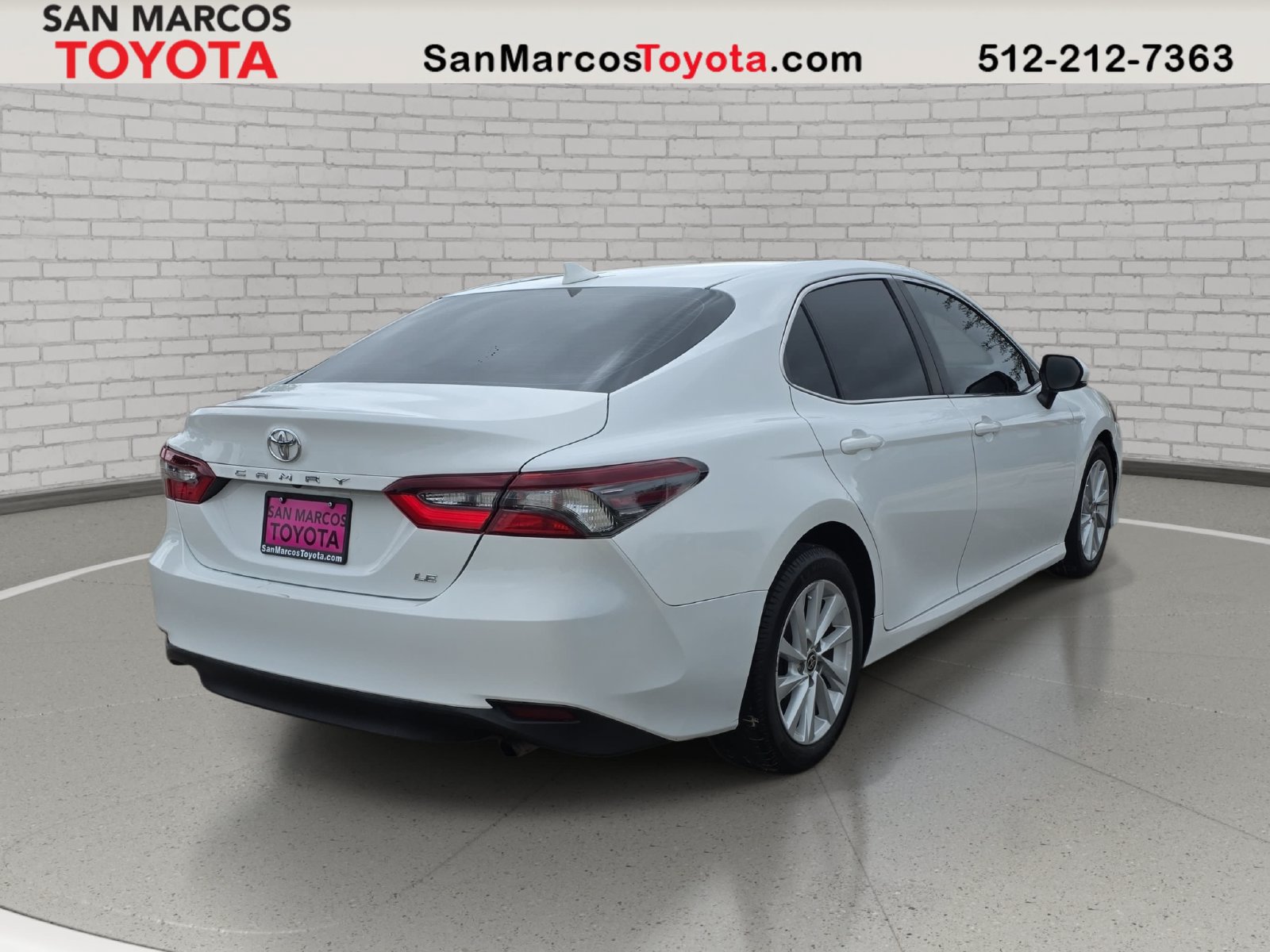 Used 2022 Toyota Camry LE w/ Carpet Mat Package (TMS) FWD image 6