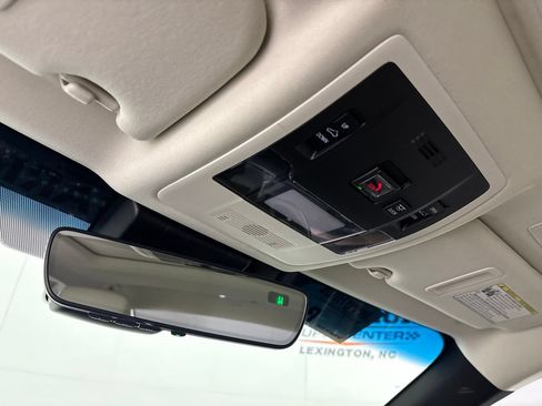 Used 2025 Lexus ES 350 w/ Premium Package FWD image 24