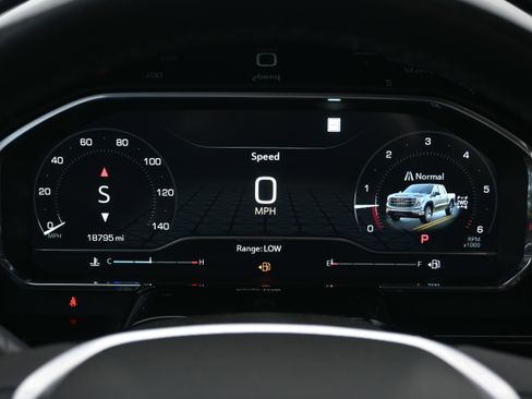 Used 2022 GMC Sierra 1500 Elevation image 25