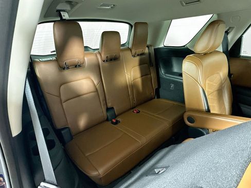 Certified 2024 Nissan Pathfinder Platinum image 38