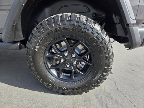 New 2026 Jeep Wrangler Unlimited Sport image 39