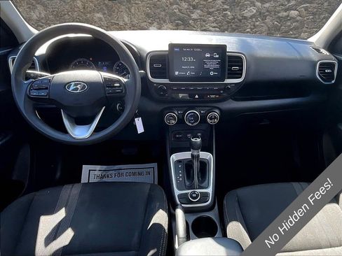 Used 2020 Hyundai Venue SEL FWD image 13