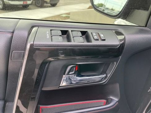 Used 2021 Toyota 4Runner TRD Off-Road Premium w/ Moonroof Package AWD/4WD image 15