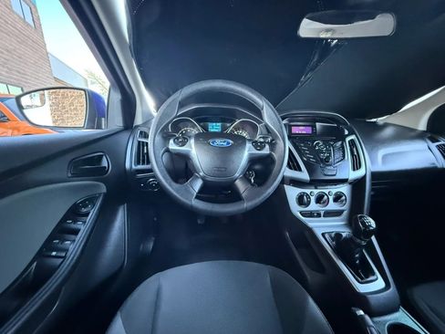 Used 2012 Ford Focus SE FWD image 50