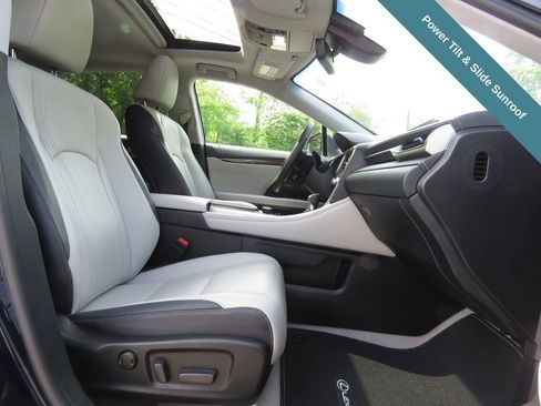 Used 2018 Lexus RX 450h AWD w/ Premium Package image 13