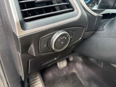 Used 2015 Ford Edge SEL w/ Equipment Group 201A image 16