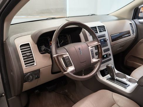 Used 2008 Lincoln MKX 2WD image 6