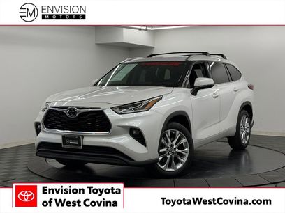 Used 2023 Toyota Highlander Limited