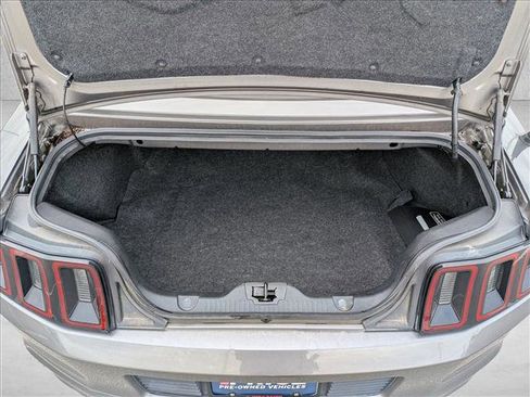 Used 2013 Ford Mustang Premium image 7