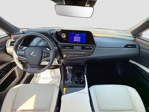 Used 2025 Lexus ES 350 w/ Premium Package image 16