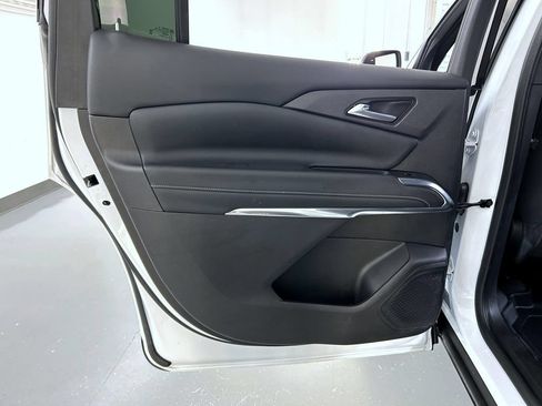 Certified 2025 Chevrolet Traverse LT AWD/4WD image 22