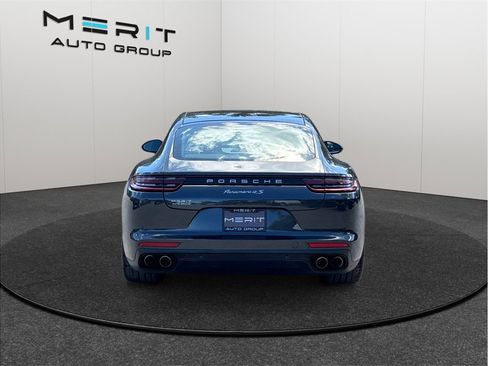 Used 2017 Porsche Panamera 4S image 8