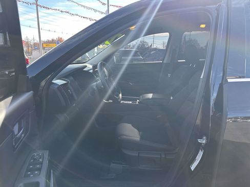 Used 2024 Nissan Pathfinder S w/ Cargo Package image 15