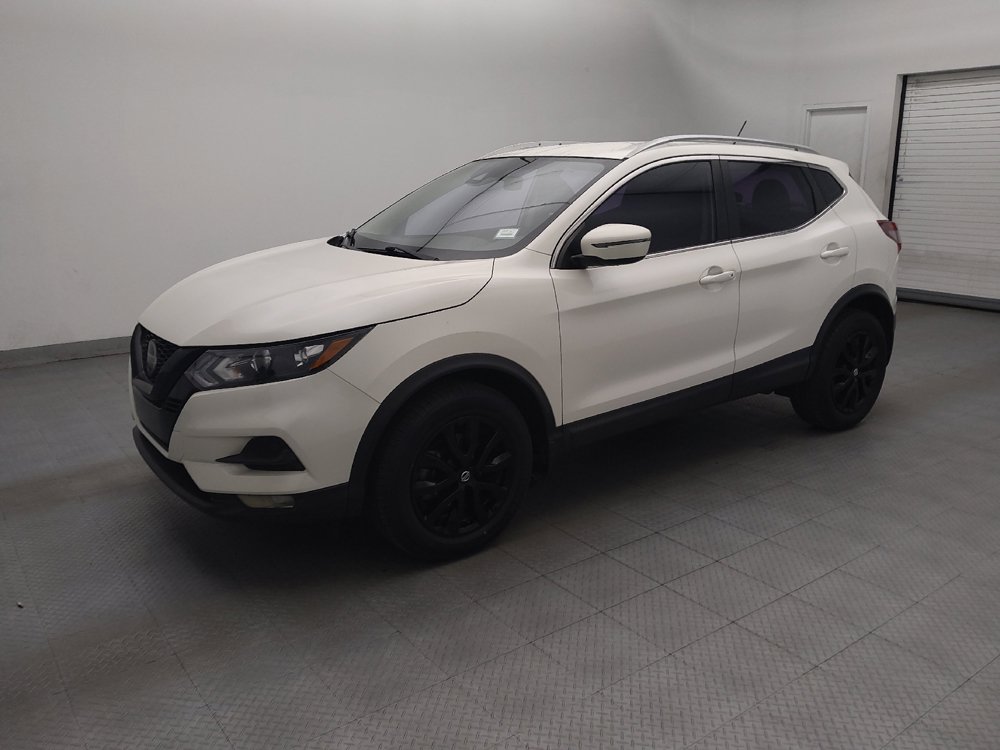 Used 2021 Nissan Rogue Sport SV FWD image 2