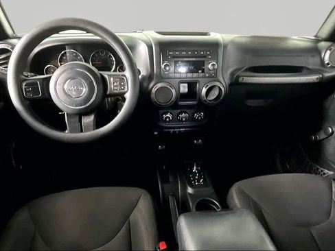 Used 2017 Jeep Wrangler Unlimited Sport AWD/4WD image 7