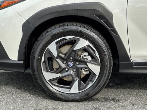 Certified 2025 Subaru Crosstrek 2.5i Limited w/ Crosstrek Mirror Package image 30