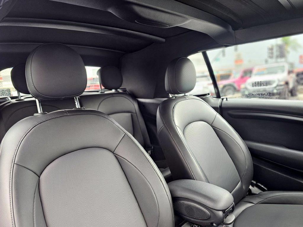 Used 2020 MINI Cooper Convertible FWD image 25
