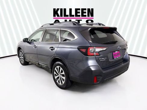 Used 2022 Subaru Outback Premium image 5