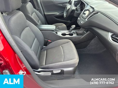 Used 2025 Chevrolet Malibu LT FWD image 15
