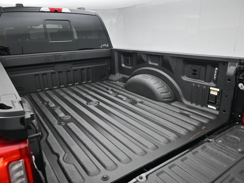 New 2026 Ford F250 Lariat w/ Black Appearance Package AWD/4WD image 30