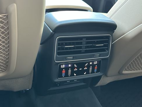 New 2026 Audi Q7 3.0T Premium Plus AWD/4WD image 12