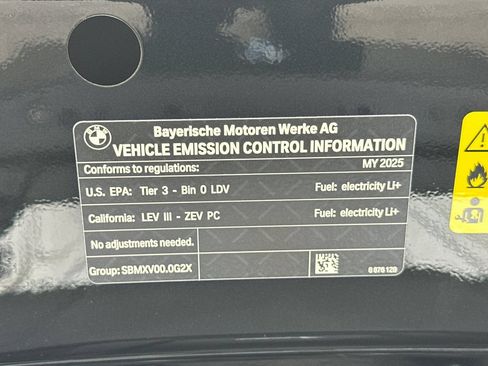 Used 2025 BMW i4 xDrive40i w/ Parking Assistance Package AWD/4WD image 34