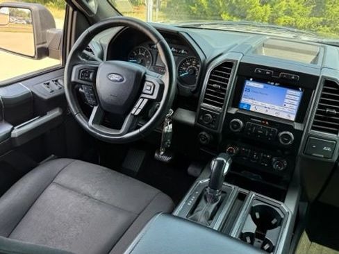 Used 2019 Ford F150 XLT w/ Equipment Group 302A Luxury AWD/4WD image 28