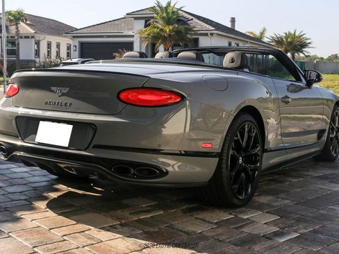 Used 2024 Bentley Continental GT S image 8