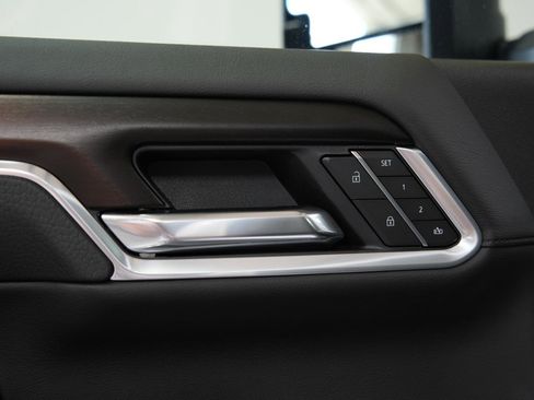 New 2025 GMC Sierra 2500 Denali w/ Denali Reserve Package image 28