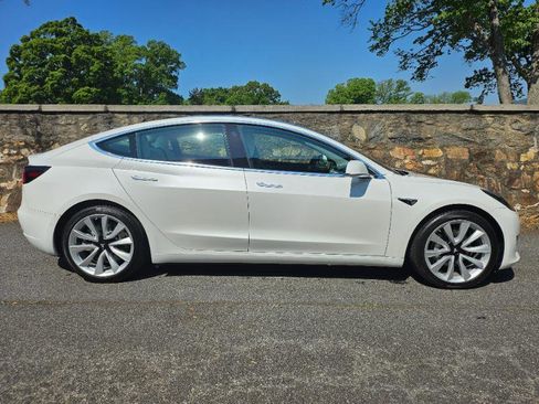 Used 2019 Tesla Model 3 Long Range RWD image 9