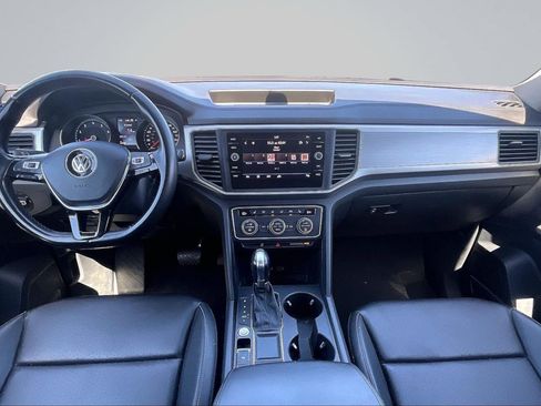 Used 2019 Volkswagen Atlas SE image 16