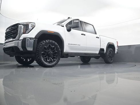 Used 2025 GMC Sierra 2500 Pro AWD/4WD image 21
