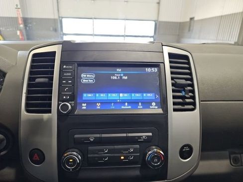 Used 2019 Nissan Frontier SV image 13
