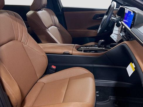 New 2026 Toyota Crown Signia AWD/4WD image 28